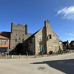 Baileys House - Part Of The The Bay Village With Pool, Gym And Direct Access, Pub, Restaurant, Tennis And Meadows Walks בית נופש *