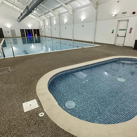 Baileys House - Part Of The The Bay Village With Pool, Gym And Direct Access, Pub, Restaurant, Tennis And Meadows Walks Дом отдыха Файли