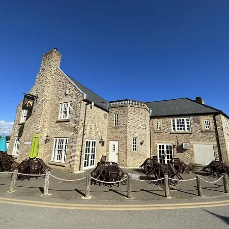 Baileys House - Part Of The The Bay Filey Village With Pool, Gym And Direct Access, Pub, Restaurant, Tennis And Meadows Walks