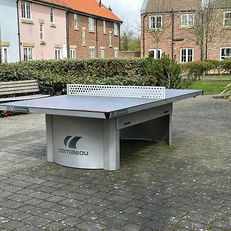 Ferienhaus Baileys House - Part Of The The Bay Filey Village With Pool, Gym And Direct Access, Pub, Restaurant, Tennis And Meadows Walks Reighton